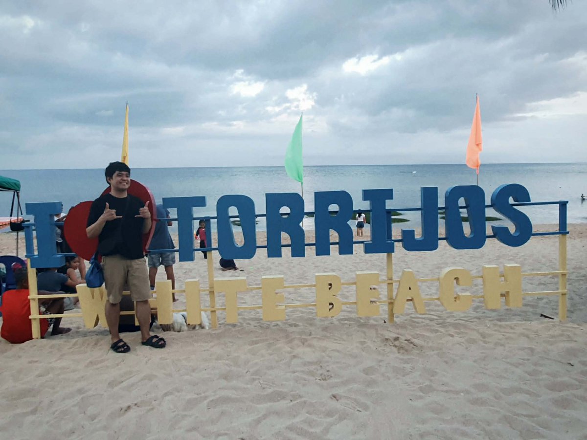CoelJohn013's tweet photo. White sandy beach of Torrijos
#lateupload https://t.co/yPGS8Ho15K