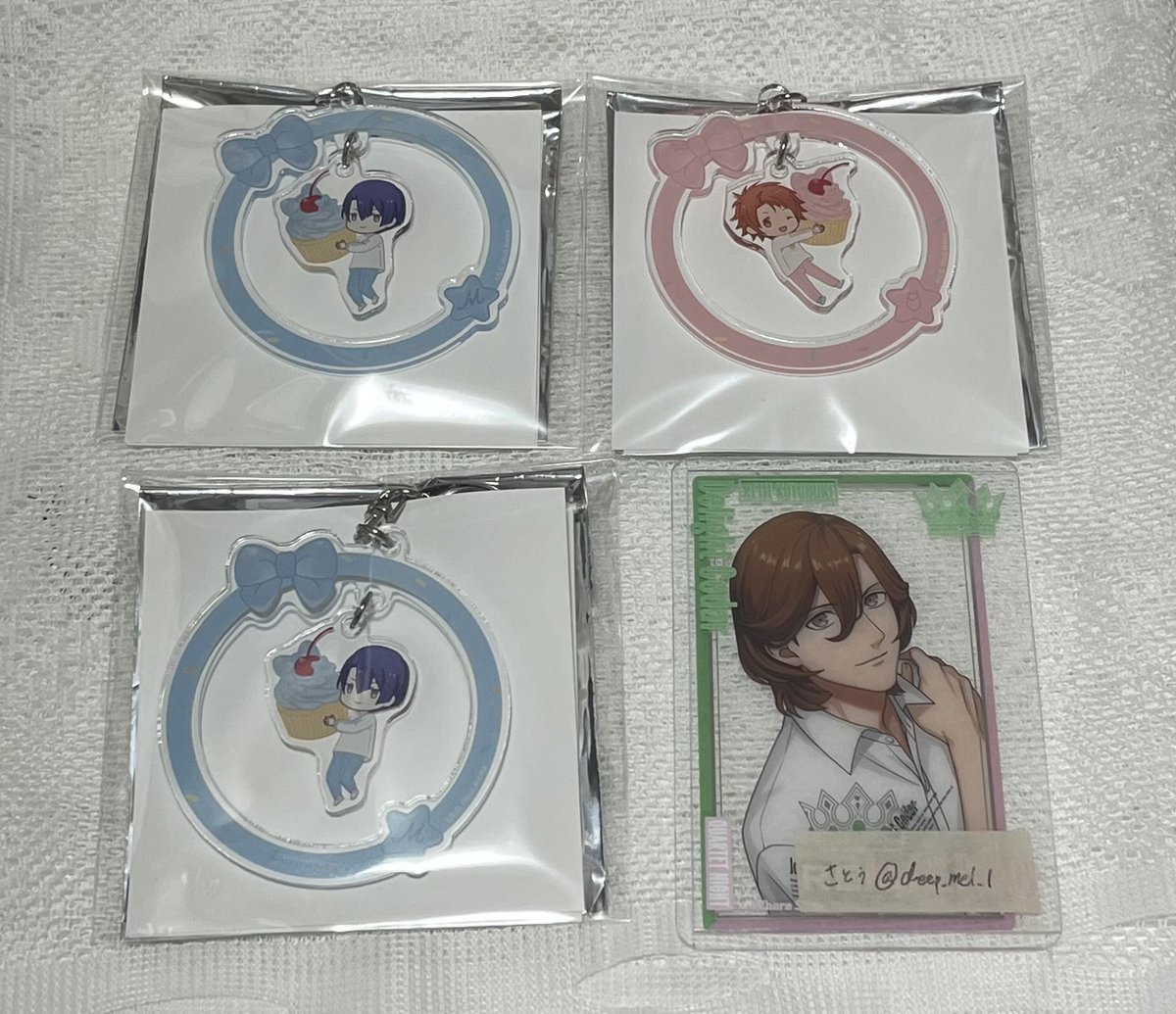 deep_mel_l's tweet photo. 【交換】うたプリ BGS ゆらゆらアクリルキーホルダー アクキー

譲: 音也 真斗
求: 嶺二 藍

郵送または手渡しでの交換どちらでも可能です。
よろしくお願いいたします☺︎ https://t.co/B0iq2Hbjm0