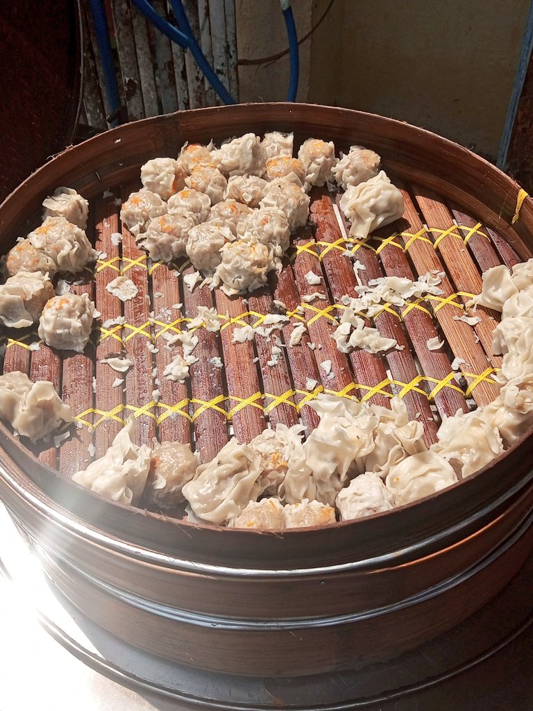 Amaibile's tweet photo. Yum yum. https://t.co/ZeJkS4zIcA