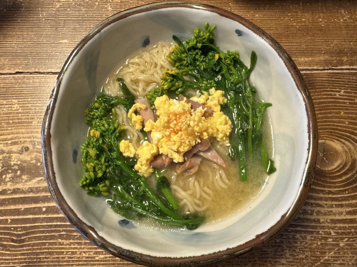 鉄棒 tweet media