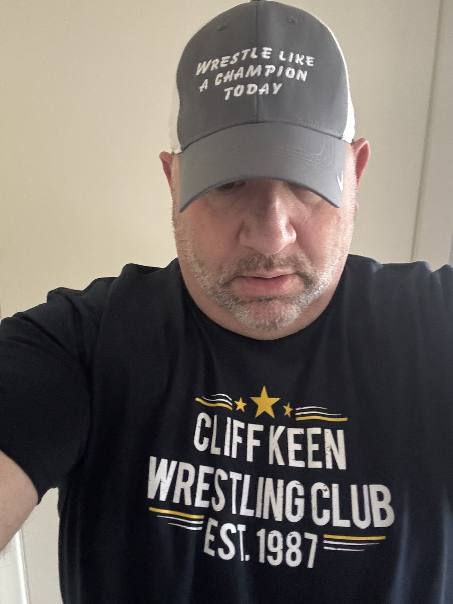 ericlbrooks's tweet photo. In honor of our trip to Michigan and a new package arrival this week, this one is for @CliffKeenWC 

Plus the #WrestleLikeAChampion #Headshirt from @solonwc for bonus points. 

#WrestlingShirtADayInMay https://t.co/xeHYlYSCvZ