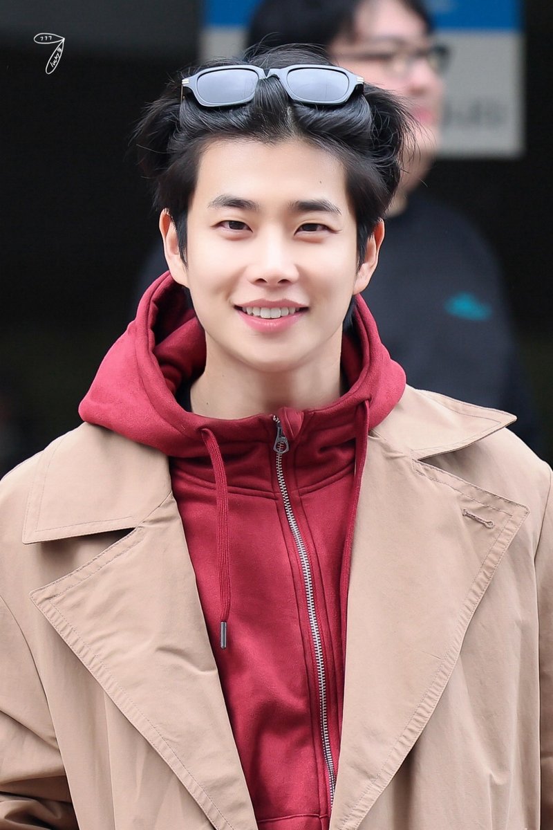 엠핱뚜💕 tweet media