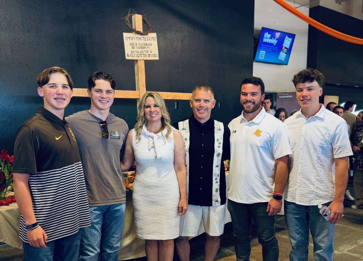 CoachChambers1's tweet photo. Happy Mother's Day Melissa Chambers! "Strength and dignity are her clothing and her position is strong and secure; And she smiles at the future [knowing that she and her family are prepared]."-Prov 31:25 We love you! https://t.co/MZYPPraa7J