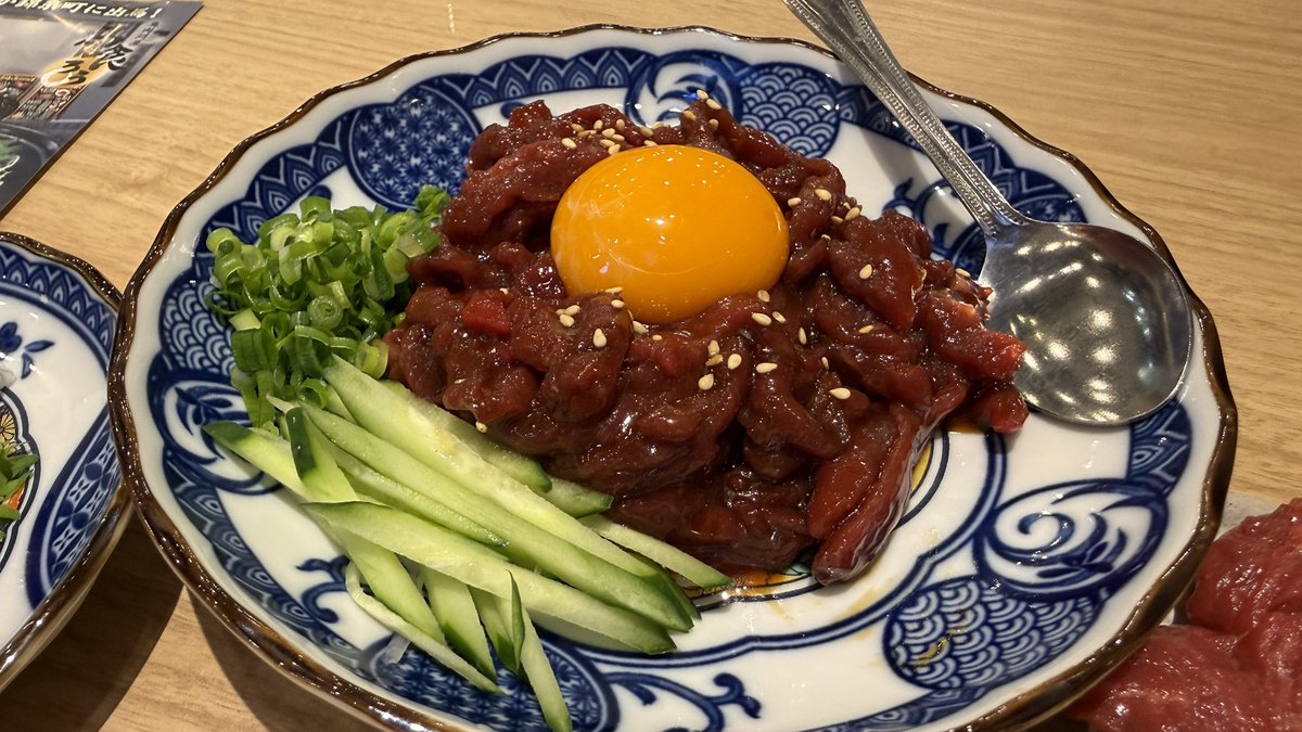 ウエティ tweet media