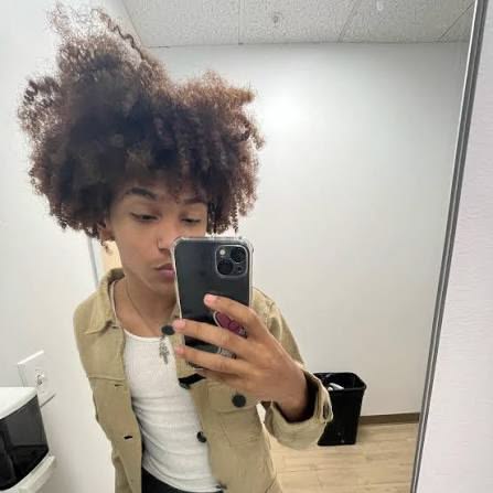 MyDressUpSasha tweet media