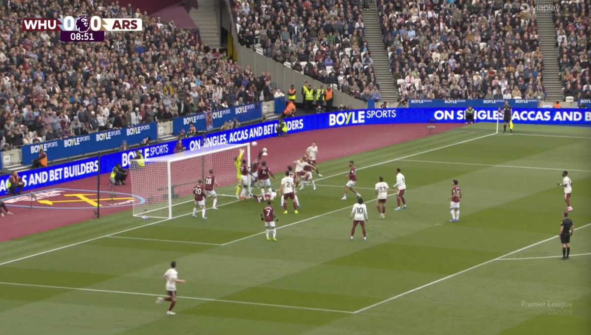 The Touchline | 𝐓 tweet media