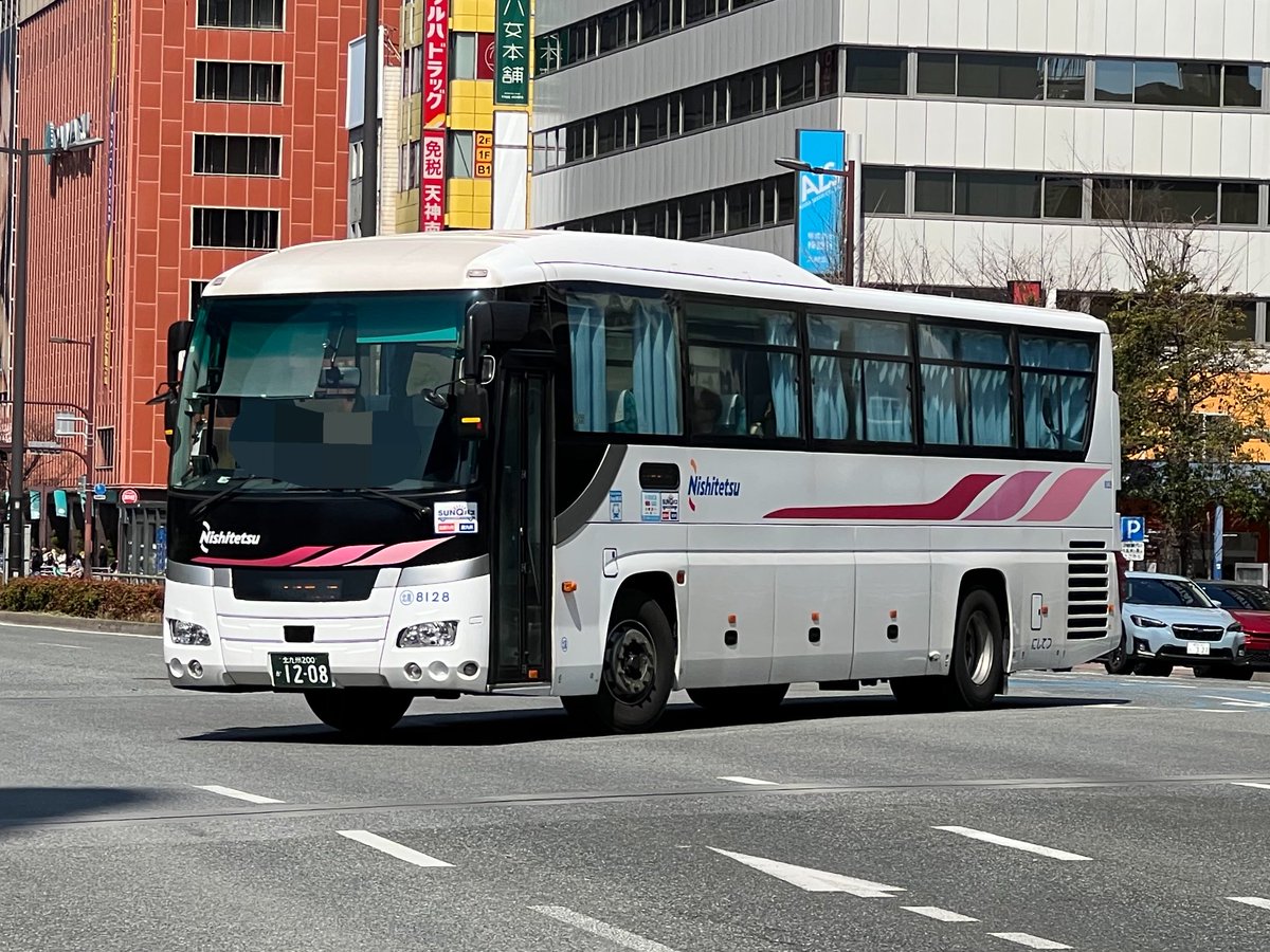 西鉄バス 西日本鉄道 北九州高速自動車営業所 8128 北九州 200 か 1208