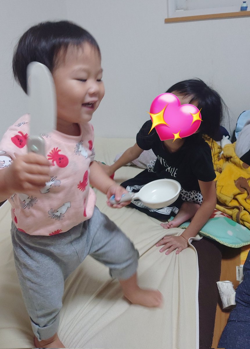 Life_Style2021's tweet photo. 今日でウチの末っ子チビ男が無事に2歳になりました*⸜(* ॑꒳ ॑* )⸝*絶賛！チビ男、両目ものもらい中ですが元気モリモリです(⑉• •⑉)❤︎これからもウチのチビ男ともども、どうぞ宜しくお願いいたします😆🫶💕それと！1歳11ヶ月で何とか歩く事が出来ました💃✨ https://t.co/WaBQrGmoV8