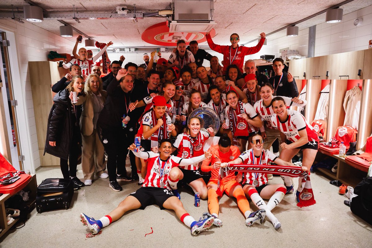 RobinJoostens's tweet photo. 8 mei 2026. Een dag om nooit te vergeten. Een geweldig mooi proces met geweldige mooie mensen. We did it! History has been made!  

May 8, 2026. A day we will never forget. What a special journey, shared with incredible people. We did it. History has been made! https://t.co/qbmrWLdjhh
