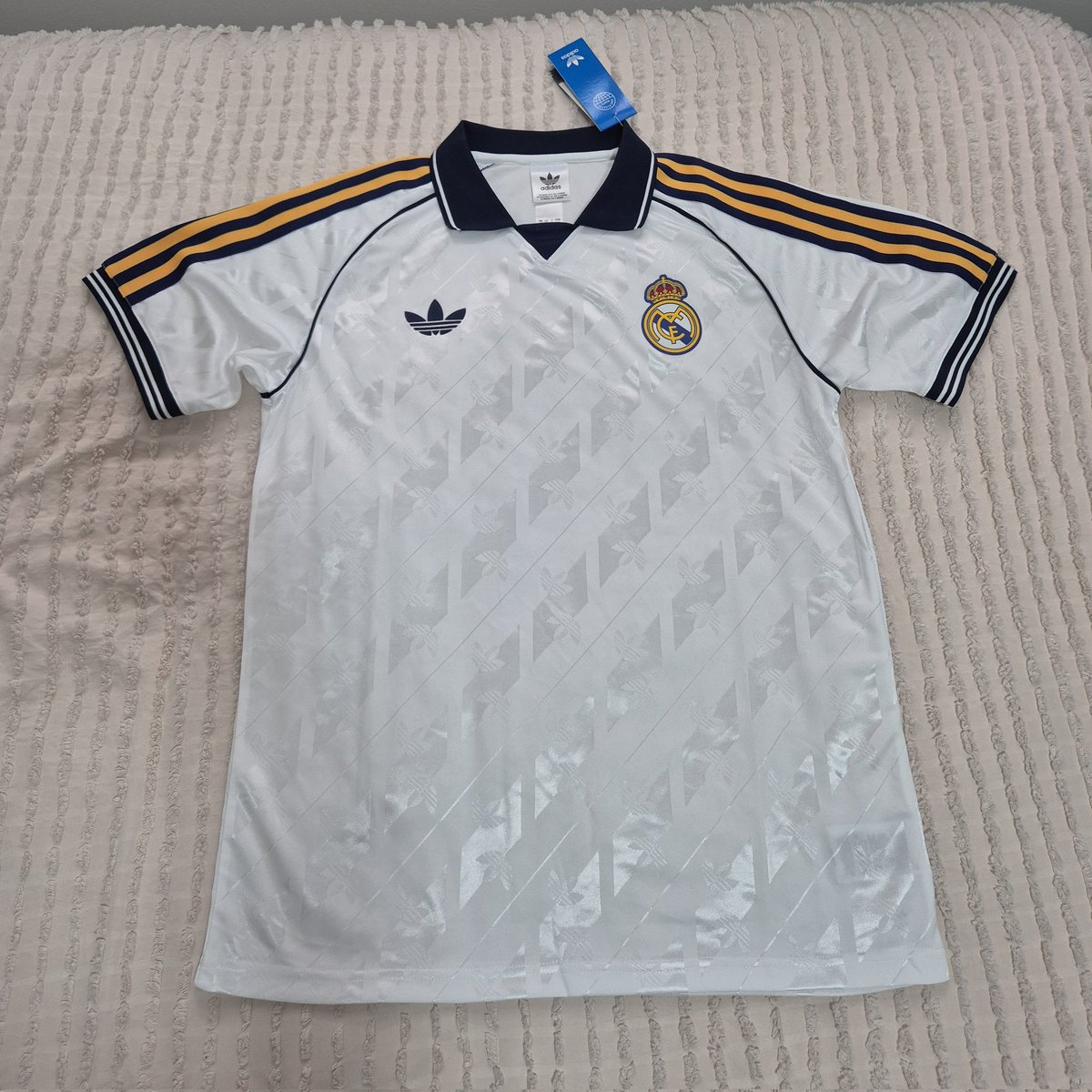 🚨 SORTEO INTERNACIONAL ESPECIAL EL CLÁSICO 🚨

Si el Real Madrid gana el CLÁSICO, sortearemos la camiseta del Real Madrid. ¡Nombre y número a elegir!

Requisitos:
• RT
• Follow <a href="/ElInmortal____/">El Inmortal 🇪🇸</a> y <a href="/TWairshop/">TWairShop</a>

Opcional: Mencionar a 1 amigo para doble participación