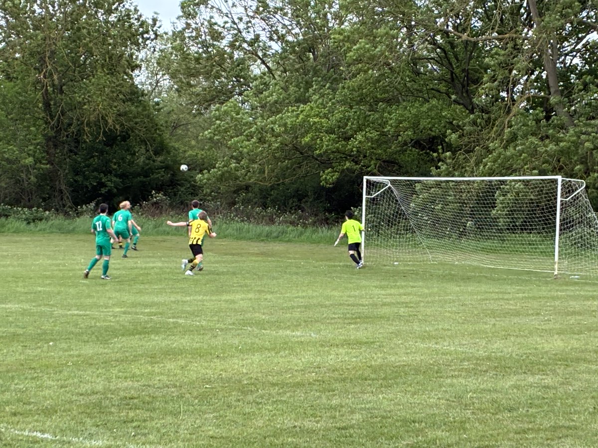 GafferReal's tweet photo. @debdensports 9 
vs
Tigers FC 2 https://t.co/sTF5pFKCJi