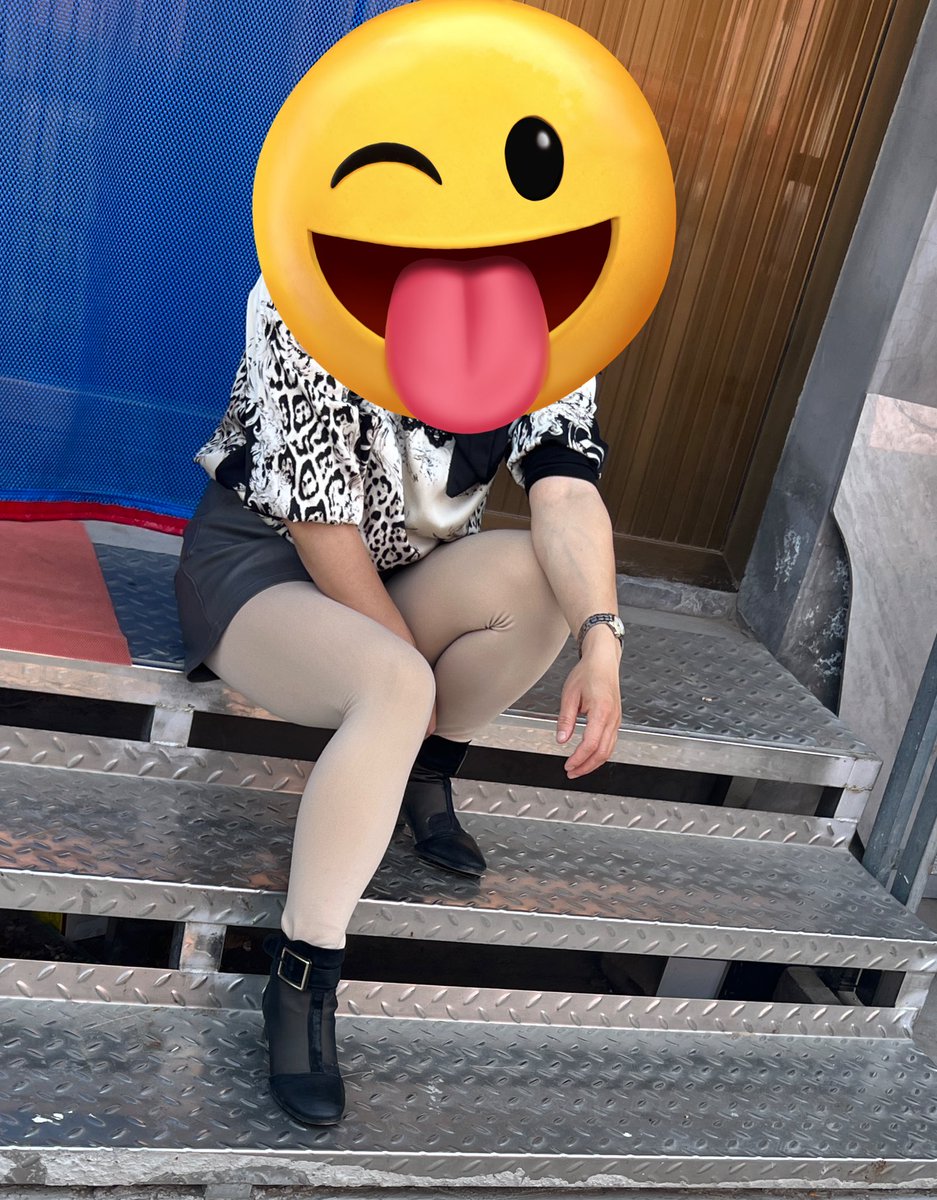 恋母小y tweet media