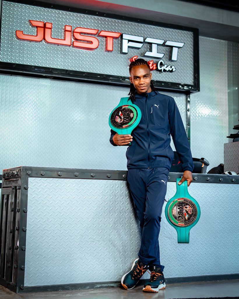 bajabiri's tweet photo. Ubingwa umeletwa Makao Makuu ya Sports Gear.
#JustFitMasaki.
#KingClass https://t.co/uM65mPmtr9