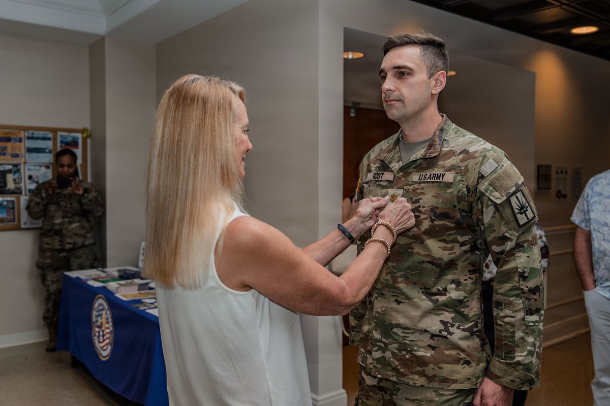 AmericanLegion's tweet photo. Today is set aside for you. But you deserve our love, respect & thanks every day of the year. 
A happy #MothersDay to all the moms out there. Special thoughts to those deployed and unable to share their special day with loved ones, and those with sons & daughters currently deployed.