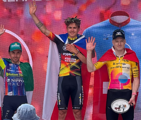 TOUR de FANTASY tweet media