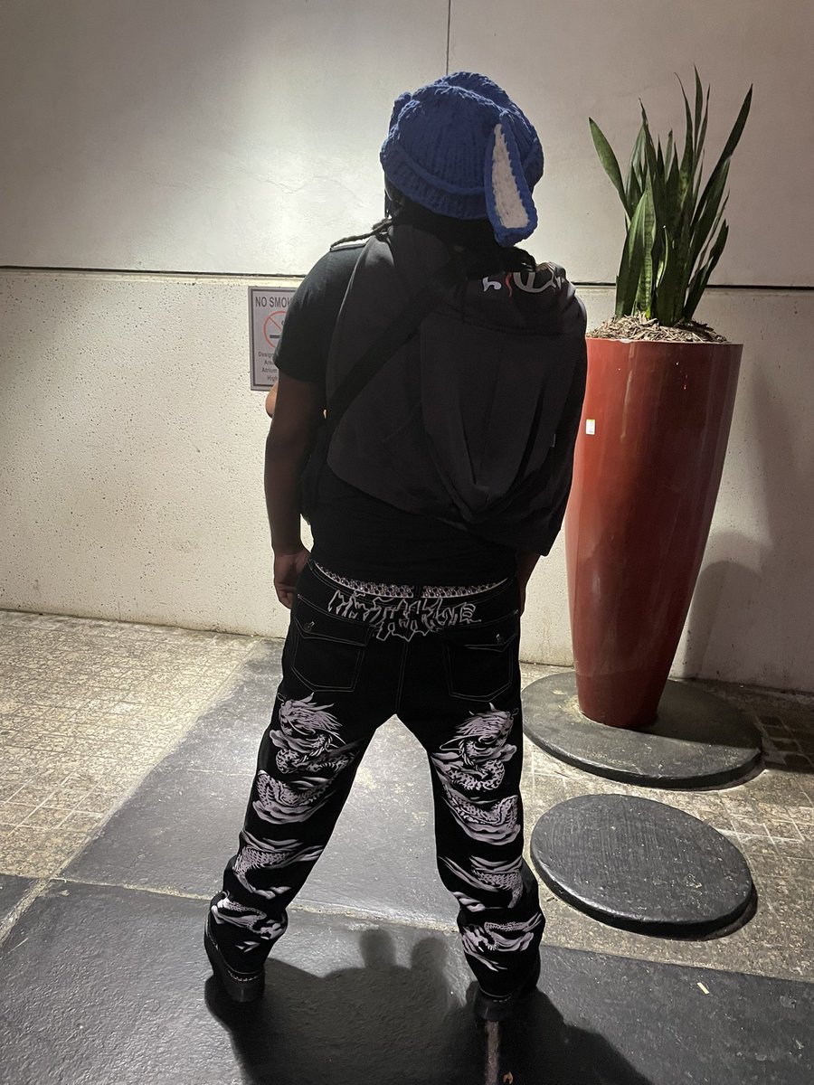 MangoMadnezz 🥭 🔜MFF (not fully sure yet) tweet media