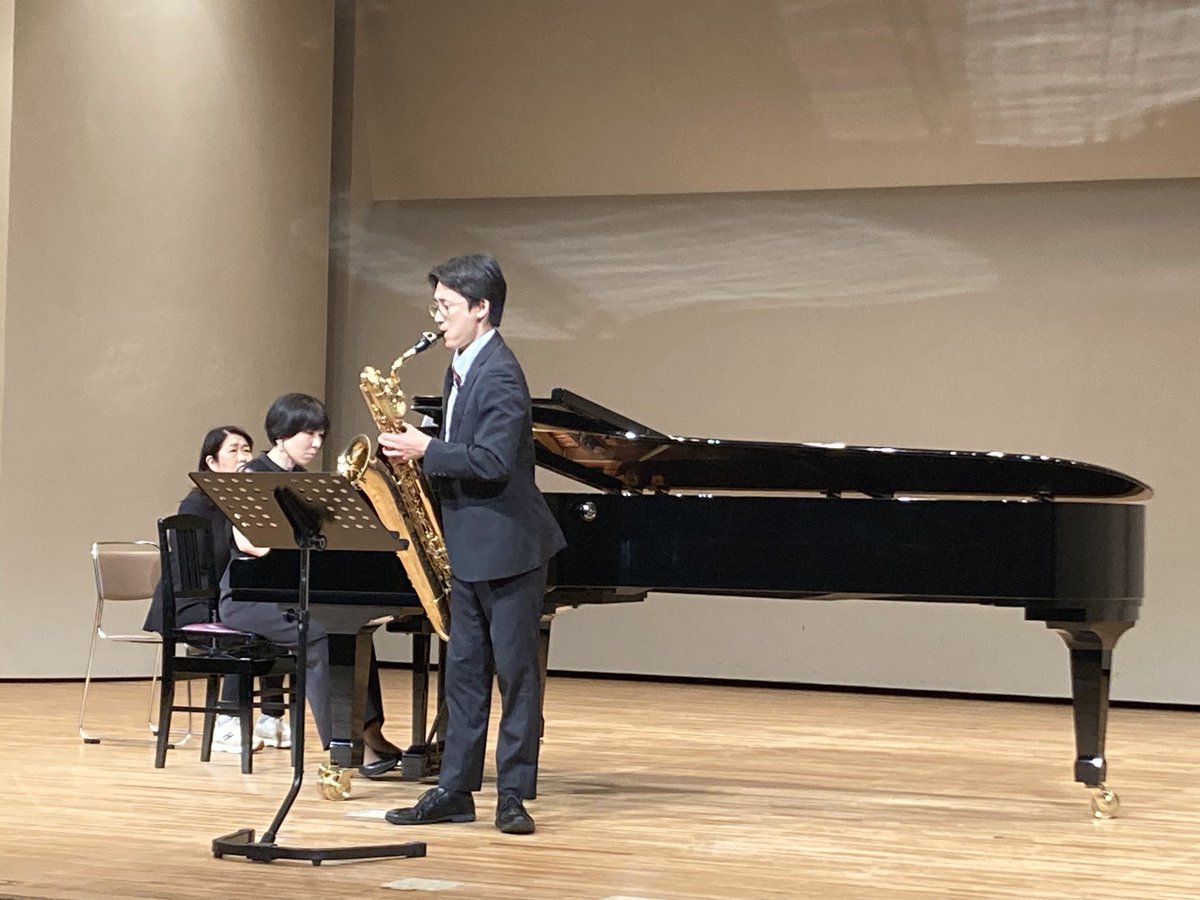 yamadaSaxophone's tweet photo. 5/9 岡崎音楽家協会主催 新人演奏会

ラフマニノフのチェロソナタ4楽章でしたー
伴奏は安心と信頼の深谷さん🎹✨

こうして卒業してからも演奏の機会を頂けることが本当に有難い限りです！ https://t.co/ODWFfCJUW2