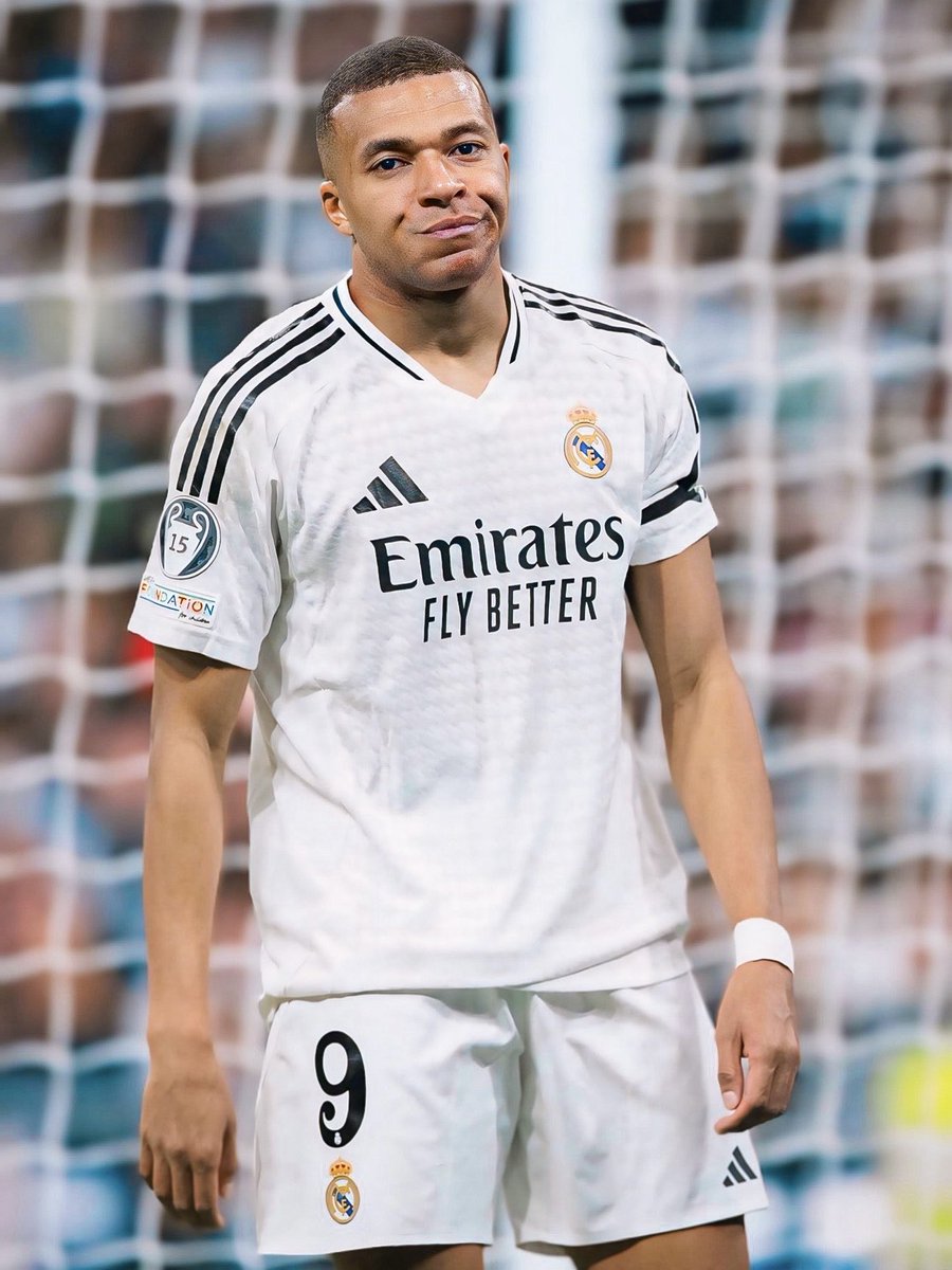 ⚠️🇫🇷 Kylian Mbappé SE PIERDE EL CLÁSICO HOY POR LESIÓN, no se sintió bien en el entrenamiento y quedó afuera.

Barcelona sería CAMPEÓN con el empate. 😳

Vía <a href="/FabrizioRomano/">Fabrizio Romano</a>.