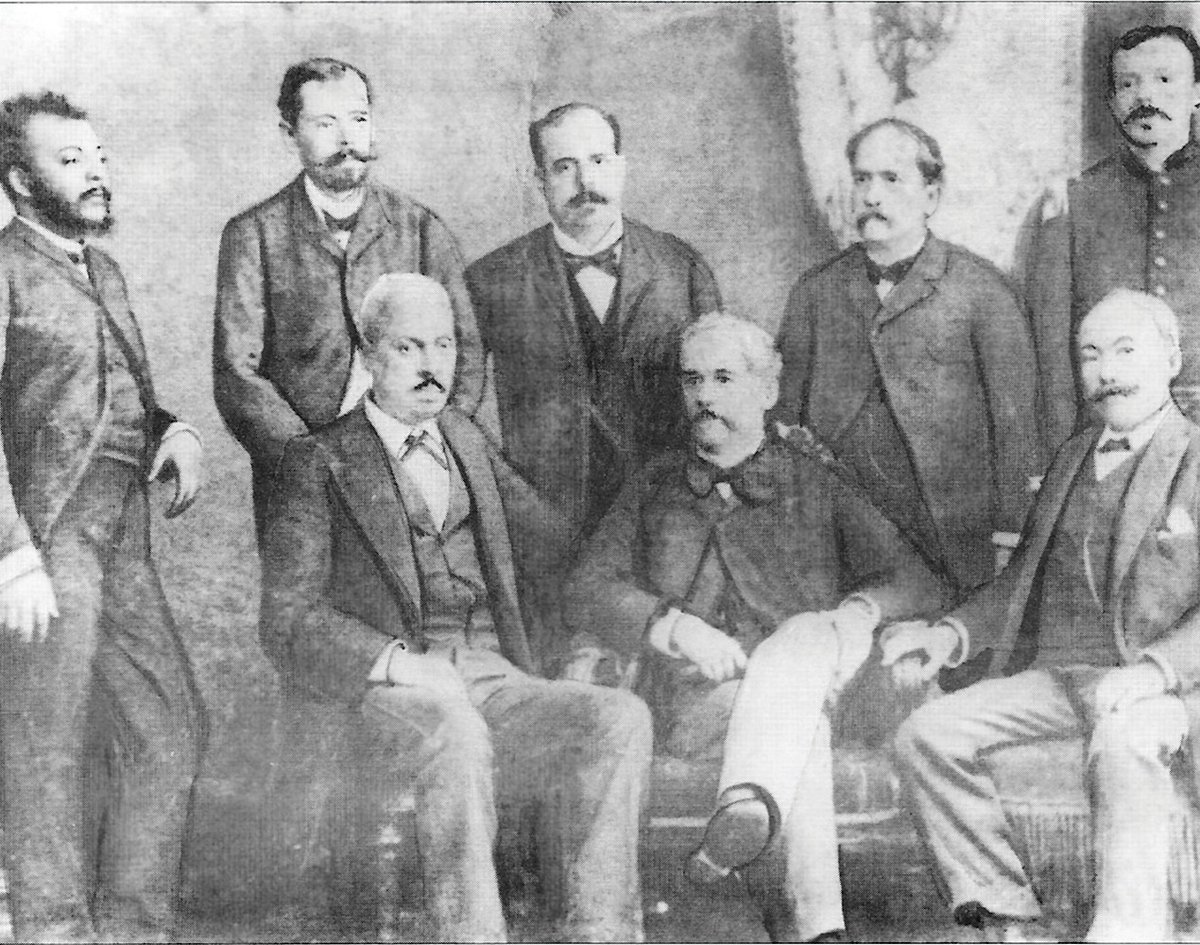 euclidesite's tweet photo. Em #10DeMaio de #1890 foi publicado o artigo Resposta à Confederação Abolicionista, por Euclides da Cunha e outros. Ver https://t.co/PWXdqbuxt8
Foto: Confederação em 1888, com José do Patrocínio (em pé, primeiro à esq.) e André Rebouças (sentado, primeiro à esq.) https://t.co/m4MXfvrznX