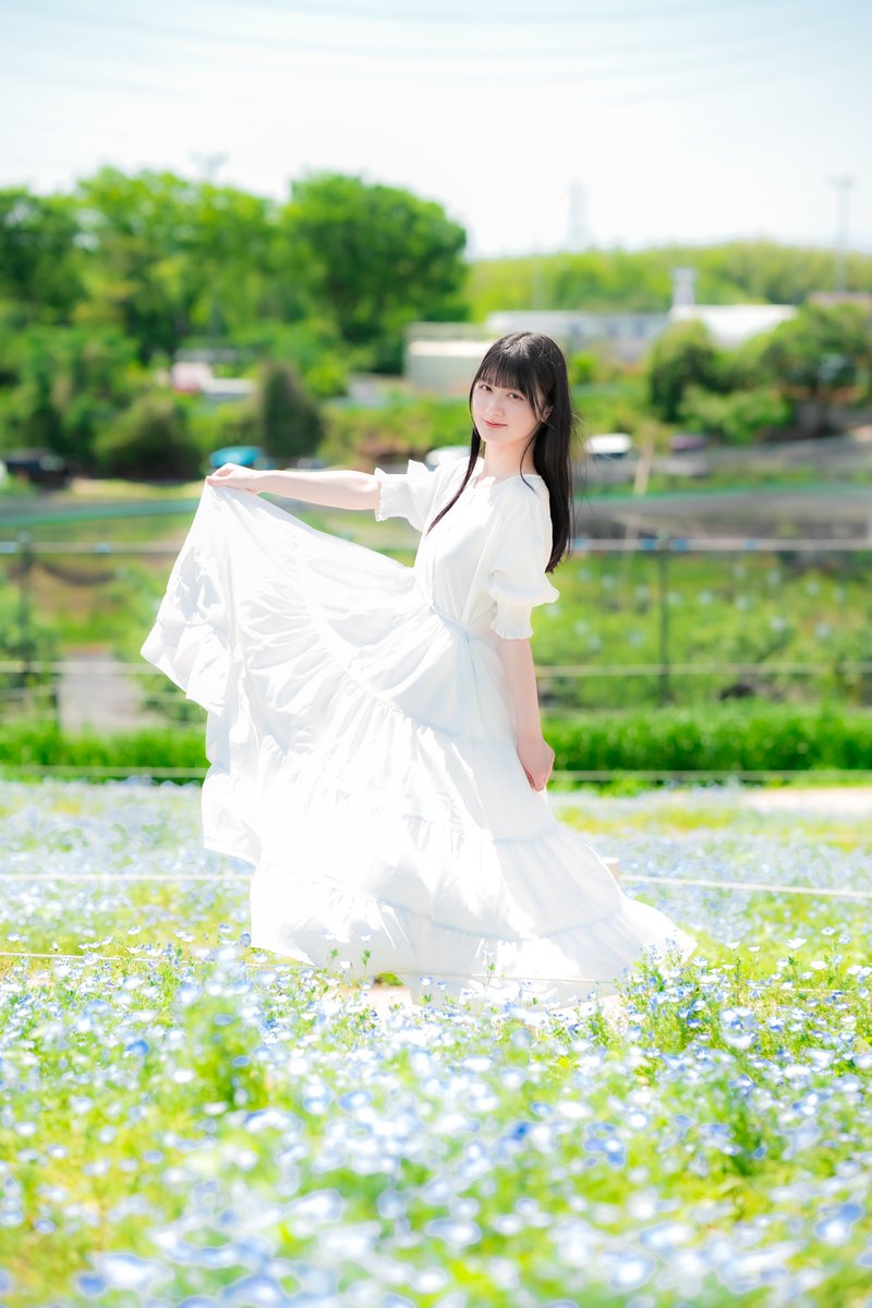 daisukinyoubi48's tweet photo. ネモフィラの中で・・🪻 

Model：みりんさん  

#ポートレート #ポートレート撮影 https://t.co/y4HNVtUFXu