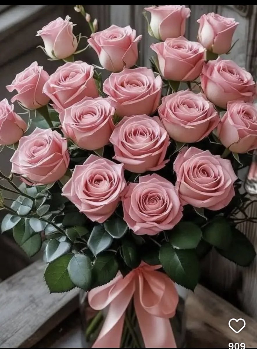 ImpalaAnderson's tweet photo. @theliamnissan @TyPowerSteering 🌷Happy Mothers Day to Mrs Nissan and to all the #MomsIn The World Today🌷 https://t.co/G4oVIfRfBp