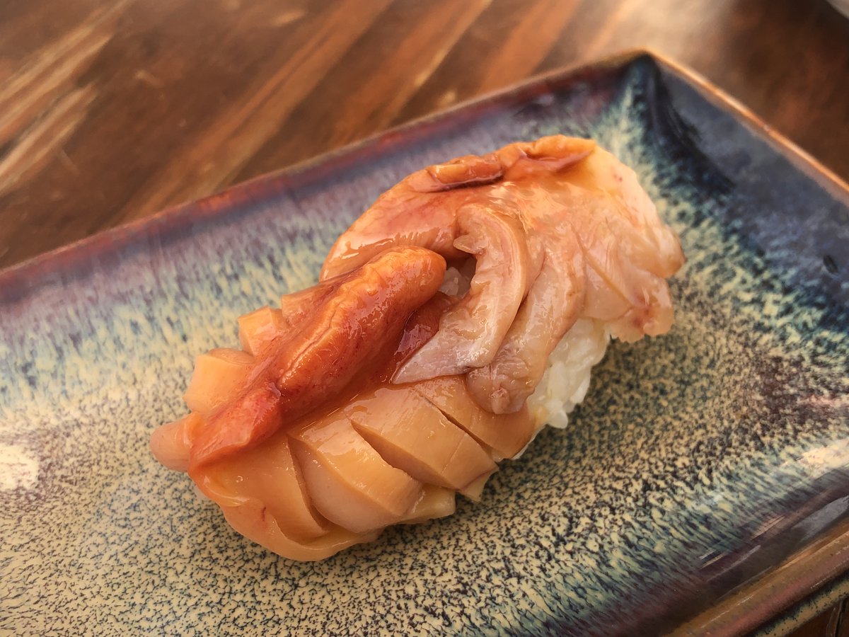 t685014's tweet photo. 赤（血）蛤握壽司🍣 https://t.co/SOXv6qcZyH