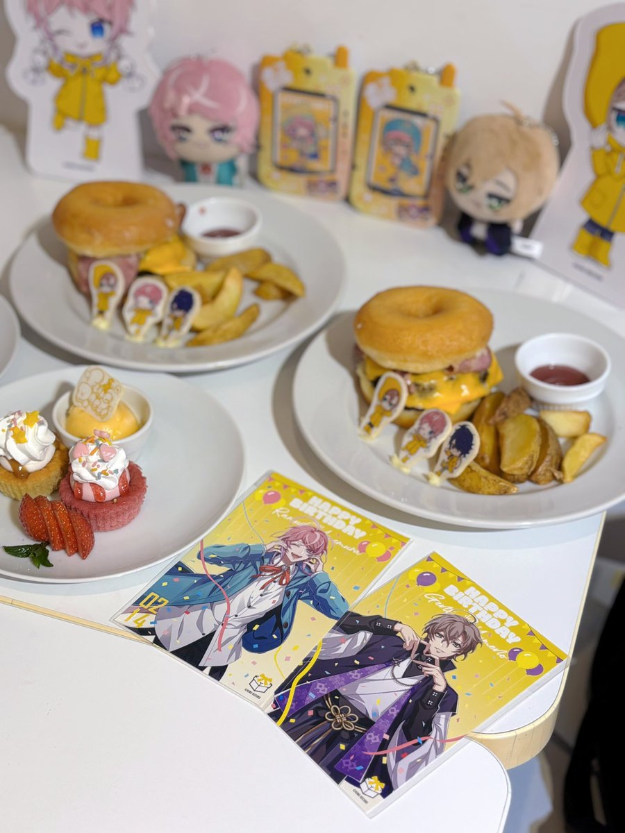 haru_22phantom's tweet photo. ハートポーズ併せ🫶🏻🍔 https://t.co/ADzjihLEbX