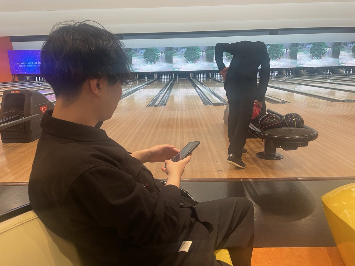 529rin's tweet photo. 久しぶりのボーリング🎳 https://t.co/w1c83D4ONH