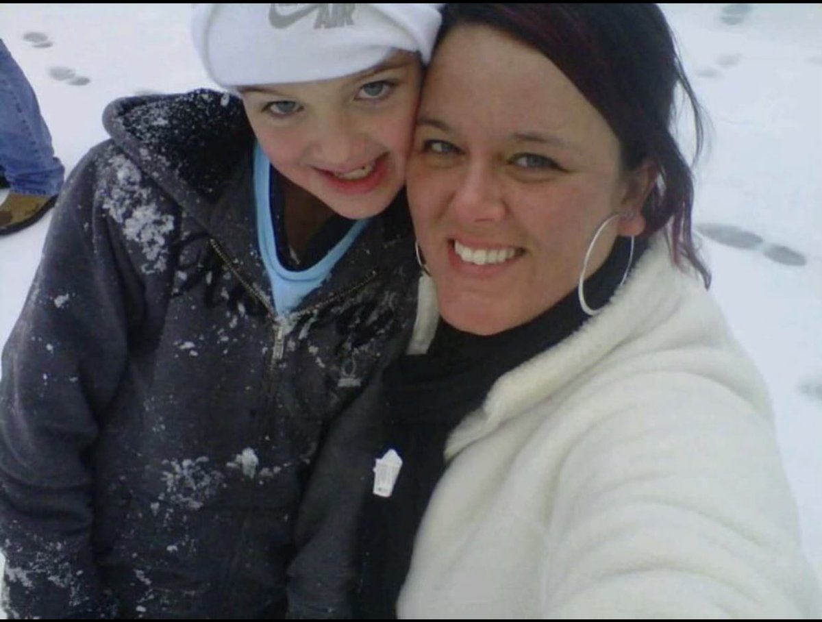 StriplingBryson's tweet photo. Happy Mother’s day to the best mom a man could ask for! I love you! https://t.co/ykXNGoSAUI