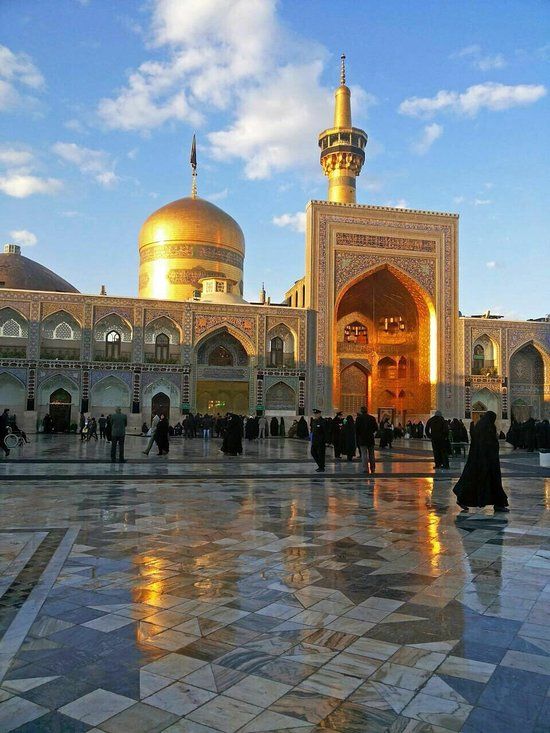 zehra_sameen18's tweet photo. Ya Imam رضا, your suffering became our grief, and your patience became our lesson💔 https://t.co/hDj4Fob0Lz