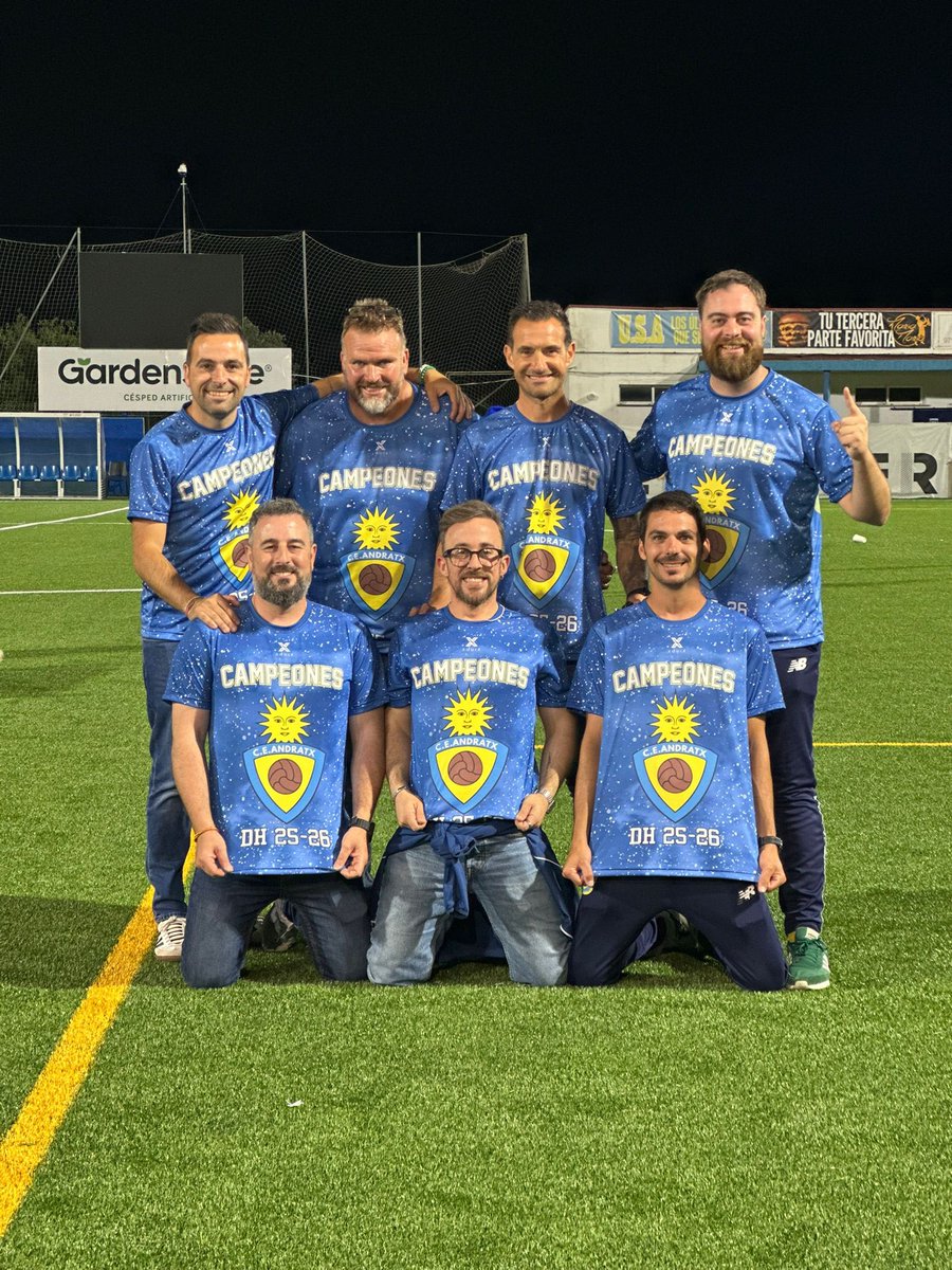 Enaitz6's tweet photo. We are the champions!
Som de l’Andratx!
Son mis gallos!

#Campeones #DH #Andratx #PetitsIValents #Mallorca https://t.co/CAUQPGrUJ6