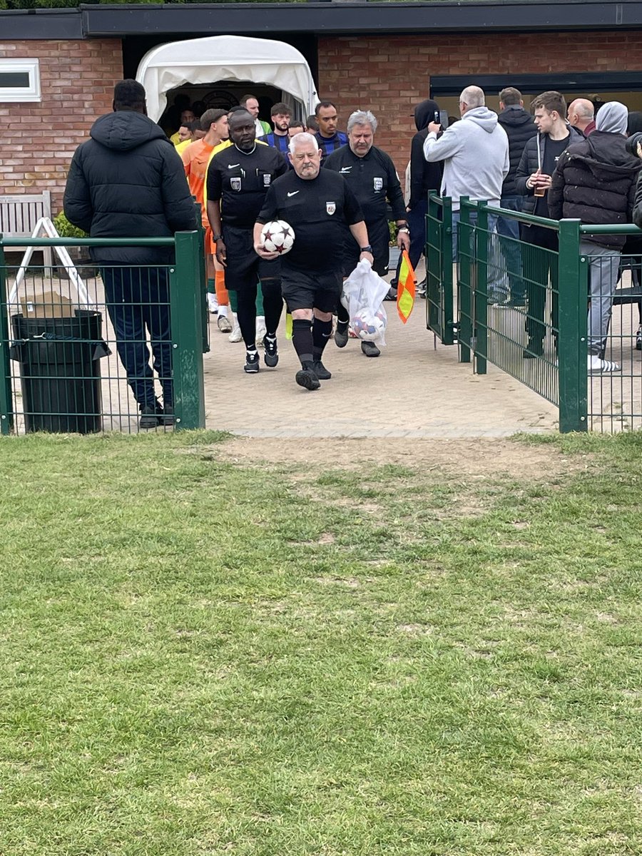 LDLSFL25's tweet photo. Now up Jack Jones cup Ebony v Inter Luton https://t.co/GSYoSLbTqZ
