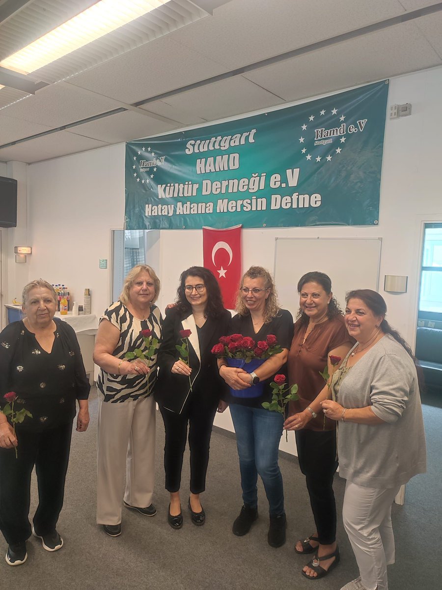 Türkiye in Stuttgart tweet media