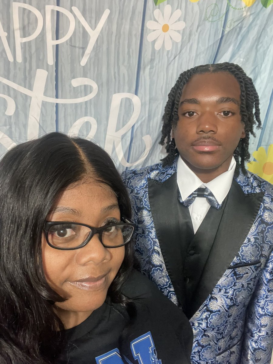 CurvinAlexT's tweet photo. Happy Mother’s Day Mom and to the rest of the mothers out here 🫶🏽 https://t.co/et0WkjfQTh