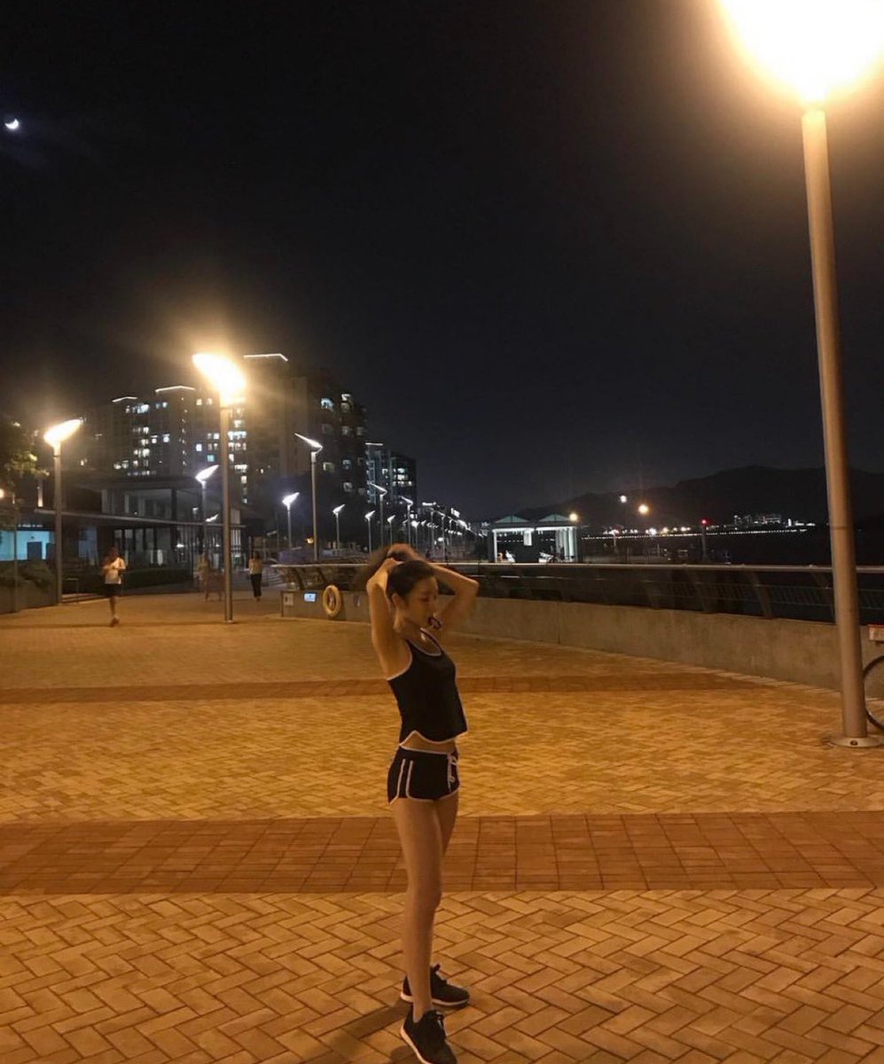 Chloe🇭🇰🦖🐷 tweet media