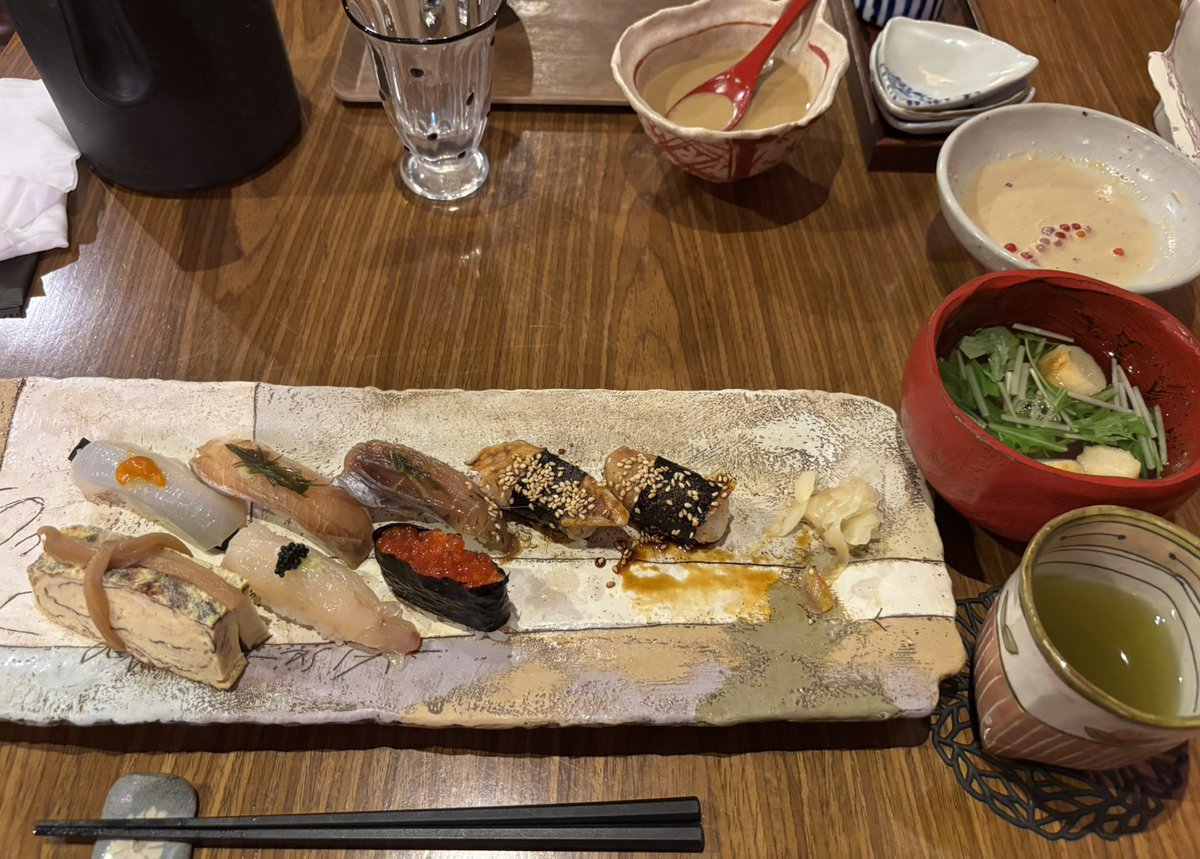 keika_jc's tweet photo. 【端午】（たんご　端午　Children's Day　80×160mm）This is written by yuko.A traditional event to pray for the healthy growth of children 5月の行事　端午の節句を祝って.#calligraphy #yuko #寿司　#花火 https://t.co/cd2Mikqokv