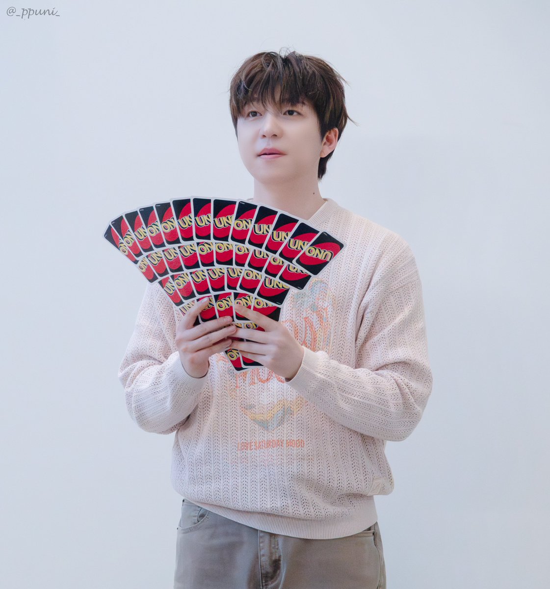 _ppuni_'s tweet photo. 260405 디어마이뮤즈 대면 팬싸                                                                

이게 뭔지는 모르겠지만 우선 들고 있으라고 하니 들고있는중    

#신수현 #수현이 #SHINSOOHYUN #SOOHYUN #シンスヒョン #スヒョン #Gray https://t.co/UAieyayDFA
