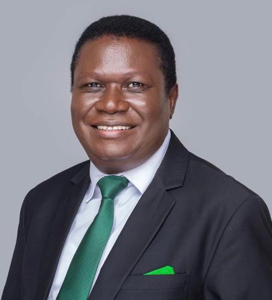 FredShaka's tweet photo. HON.MAO VS AGATHER.
Agather Atuhaire ; How can you now accuse the current speaker of corruption as a reason for contesting against her, when you previously defended her by claiming she was the victim of a witch hunt?
Hon.Norbert Mao; Thanks to new data. Even those who believed that the sun moved around the earth eventually changed their position when faced with new information.
Agather Atuhaire; I wish you the very best of luck in your contest, sir 🙏