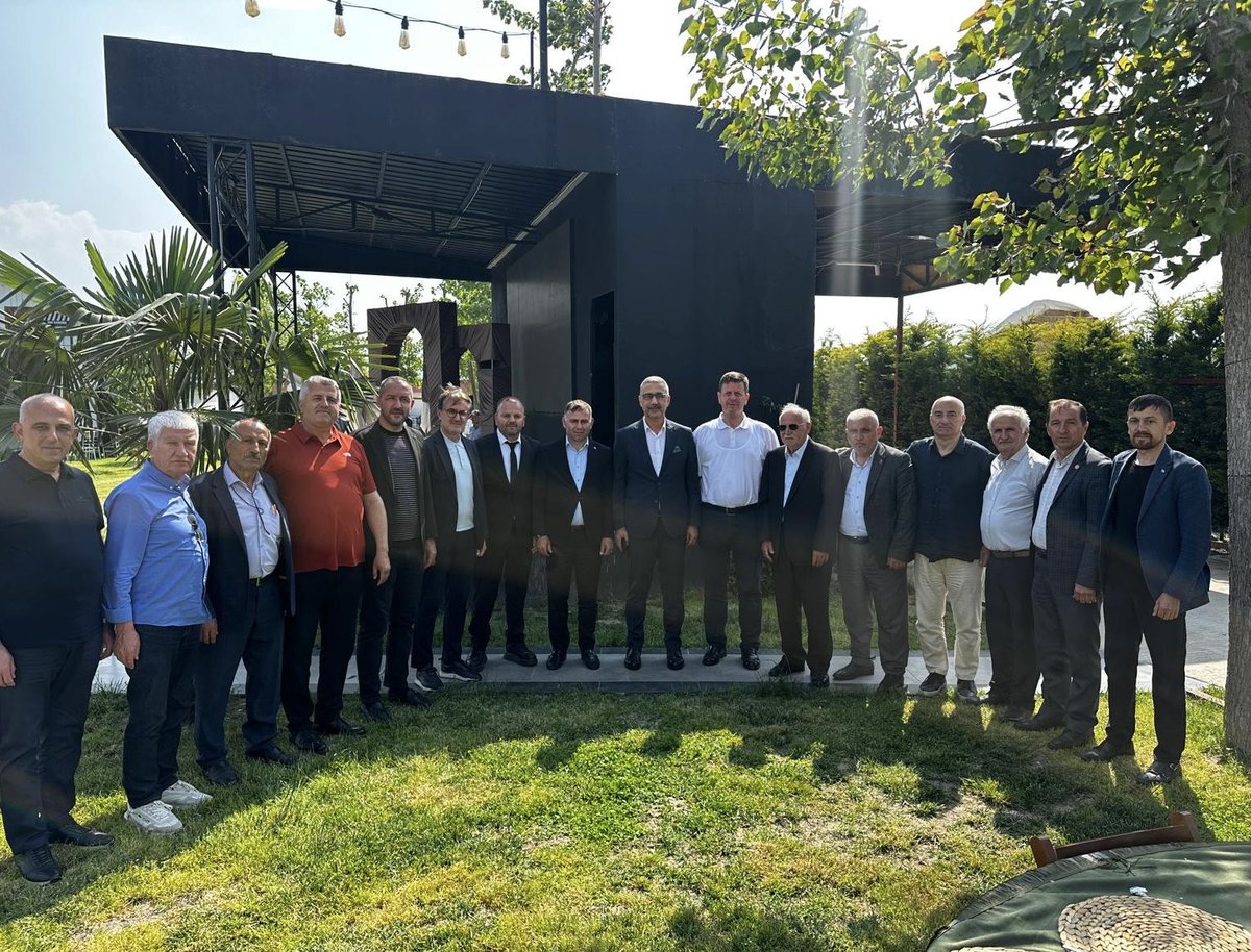 LBayraktar54's tweet photo. Sakarya Büyükşehir Belediye Meclis Üyemiz Recep Boğaz’ın oğlu Orhan ile Öznur kardeşlerimizin düğün cemiyetlerine katıldık. 

Boğaz ve Uzun ailelerini tebrik ediyor; genç çiftimize bir ömür boyu sağlık, mutluluk ve huzur diliyorum. 

Rabbim yollarını açık, bahtlarını aydınlık eylesin.