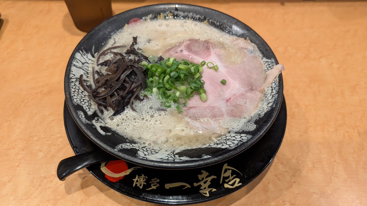ヒガリン tweet media