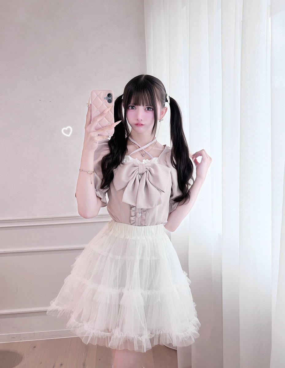 🎀🎀𝒁𝑶𝒁𝑶𝑻𝑶𝑾𝑵🎀🎀 大きなリボンが可愛いトップス♡ 甘めの3色