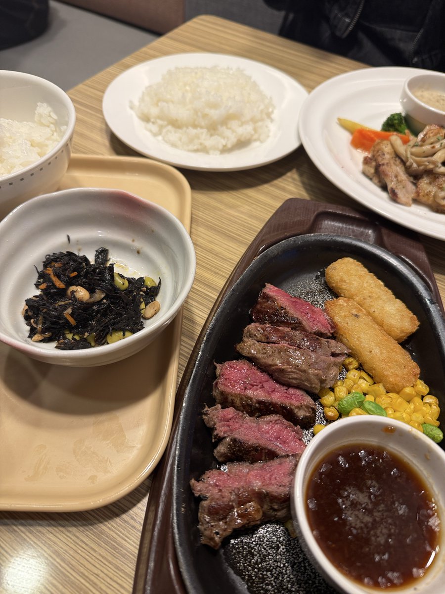 まるん tweet media