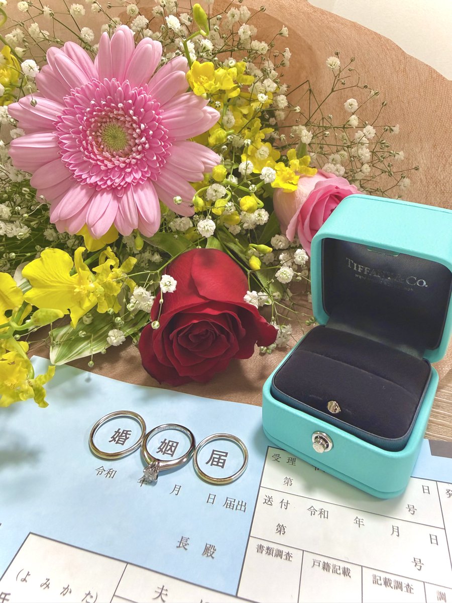 mrpaket25's tweet photo. 本日!!!入籍しました!!!わーい!!!!! https://t.co/rnr1WrbtzU
