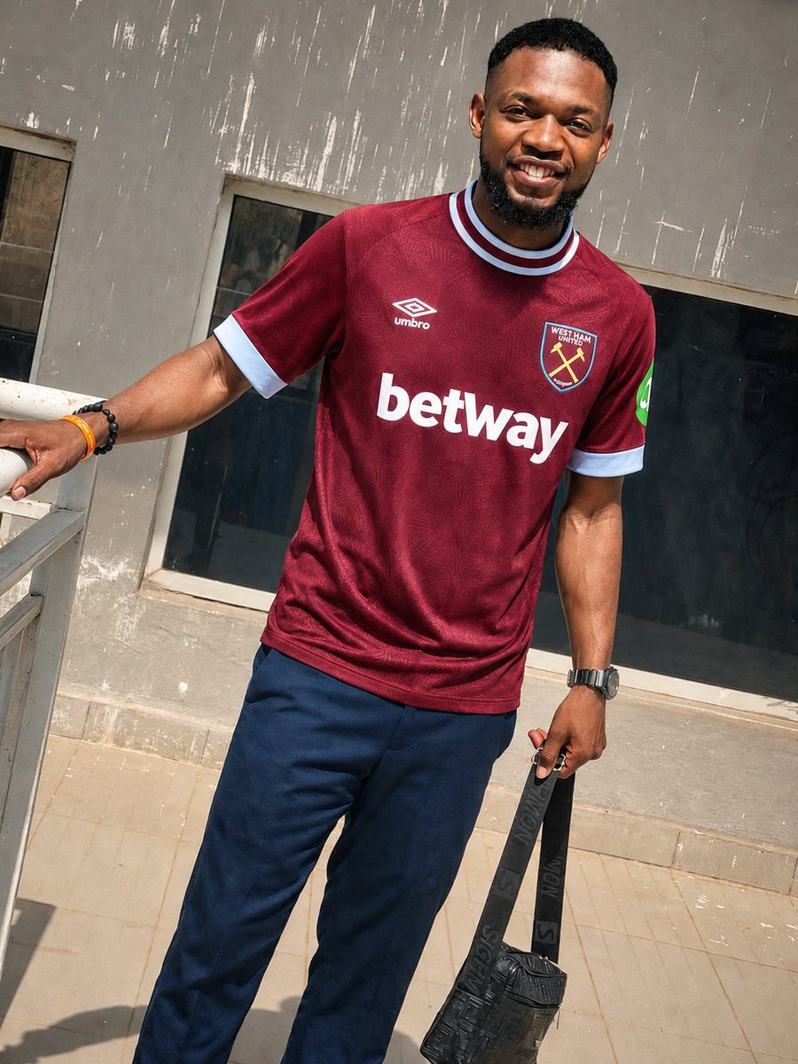 iamwisdom_ugare's tweet photo. Come on you IRONS ⚒️
You have just one job tonight 

#WHUVSARS https://t.co/iuluHyjPYG