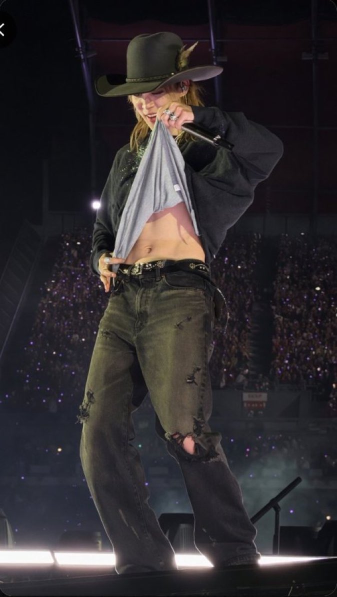 lili ♱ VAI VER O BTS! tweet media