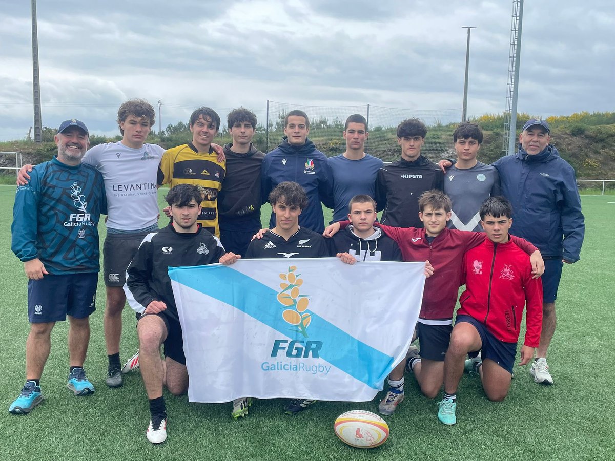 RugbyGalicia's tweet photo. 👏🏻Onte sábado 9  celebrouse o Adestramento da Selección Galega M18 masculina de Rugby 7 no campo de Vilatuxe en Lalin

🏉 A selección está a preparar a sua participación no CESA7s que se disputará en Valladolid en Xuño 

 #RugbyGalego https://t.co/1SmLb19FHB