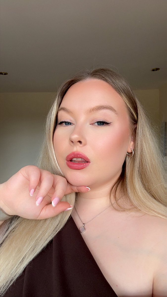 SpoilDanu's tweet photo. You’re just here to fund my happiness 💅🏻

findom finsub paypig https://t.co/bX7kFjYoQ7