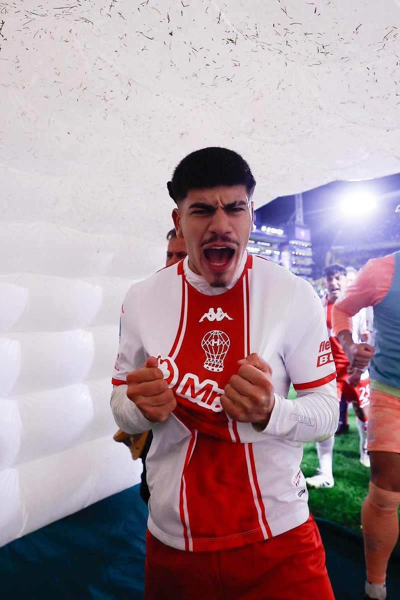 CA Huracán tweet media