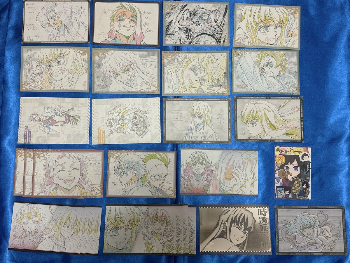 と@グッズ垢 tweet media