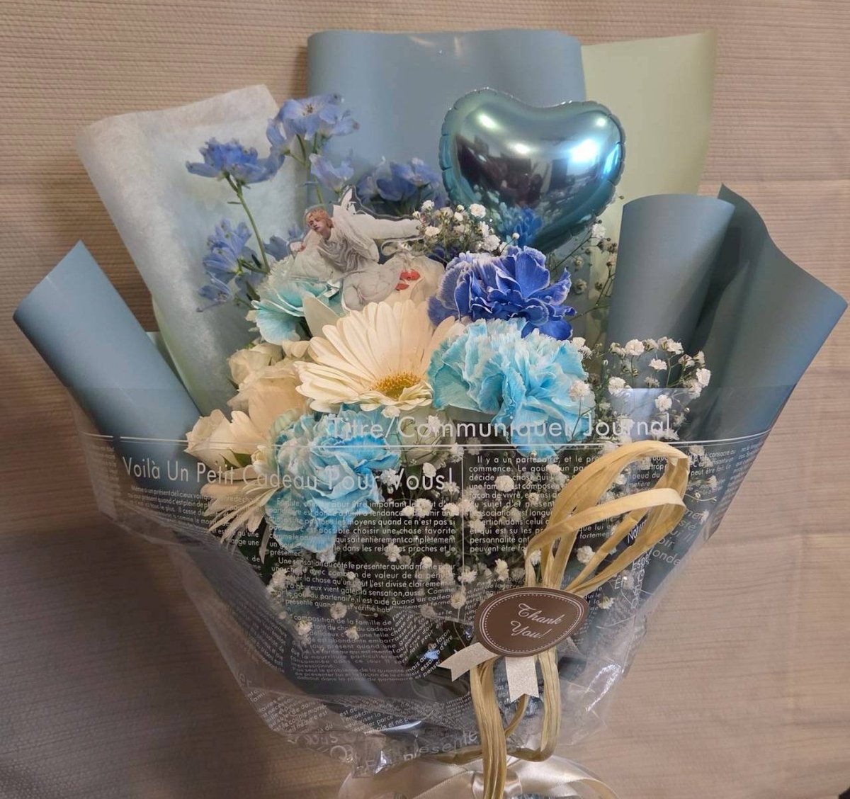 あーちゃん様♡おまとめありがとうございます♡ 子供たちからお花のプレゼント！ 大好きなブルー系🩵うれしいな